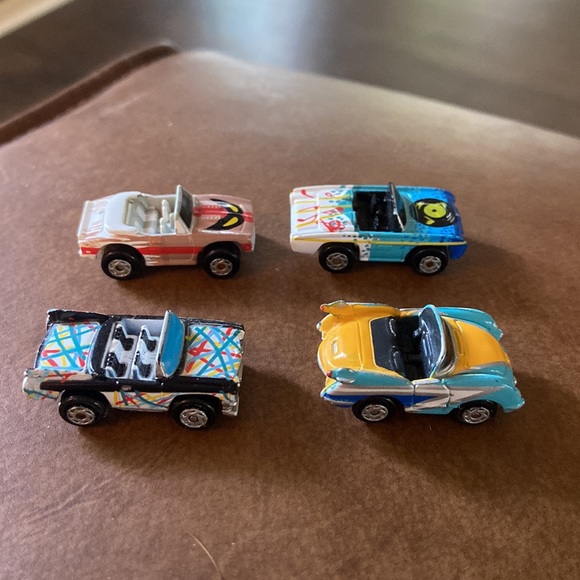 Vintage Lot of 4 micro machine convertibles - Picture 2 of 8